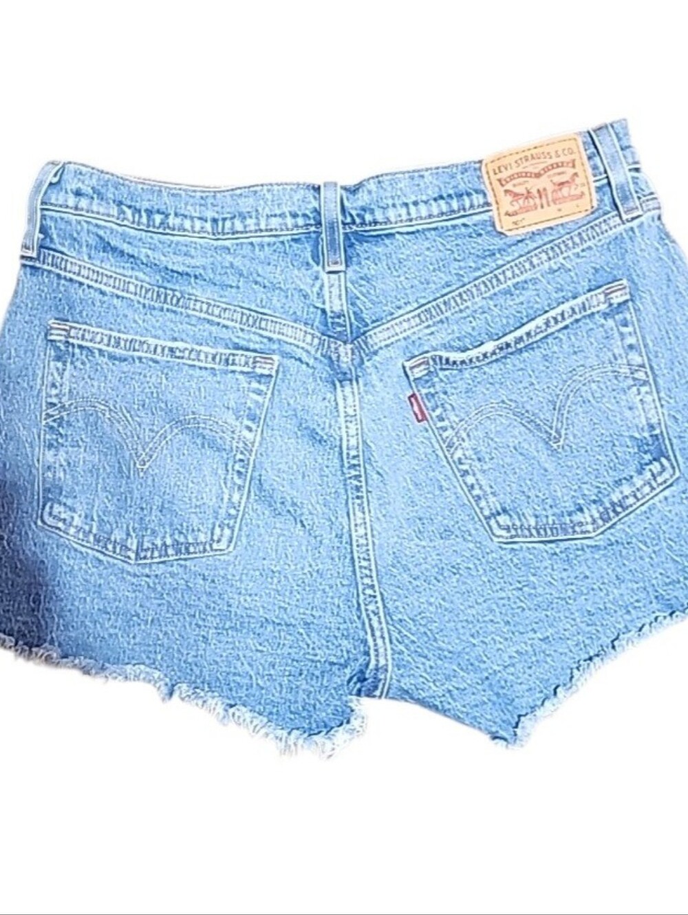 Levi's 501 Light Blue High-Rise Cutoff Denim Shorts. Size 32 Waist - Picture 2 of 9